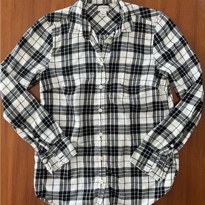 🖤 J.Crew Black & White Plaid Flannel Button-Up – Size XS